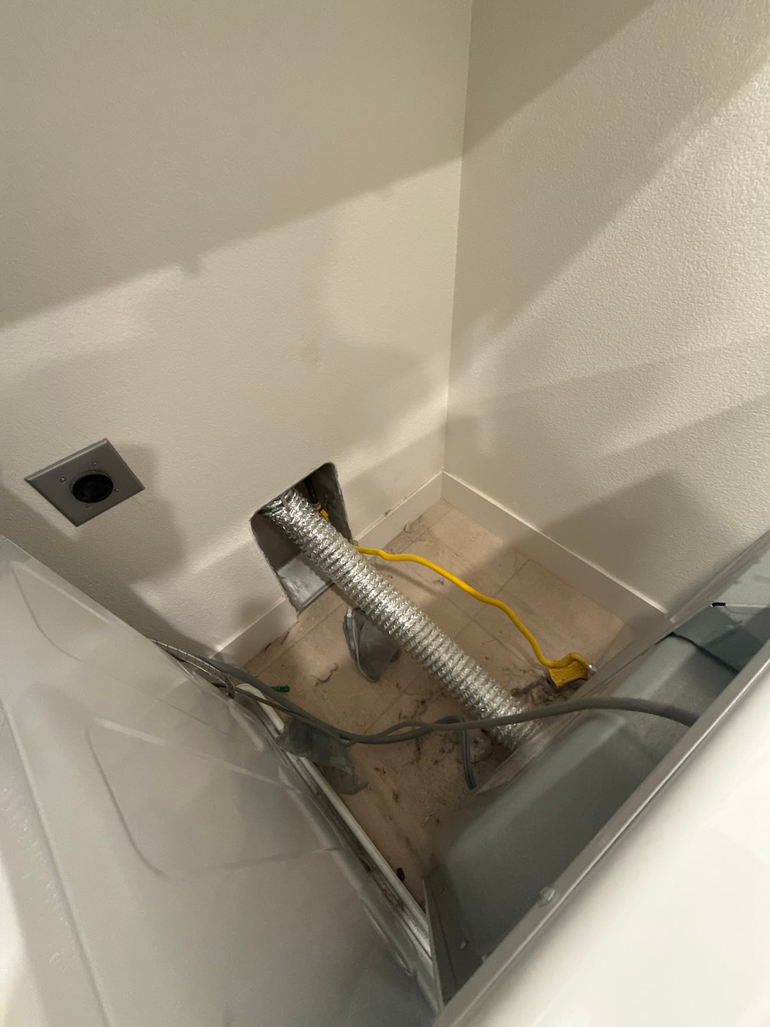 Dryer vent cleaning equipment and tools used for professional lint removal service